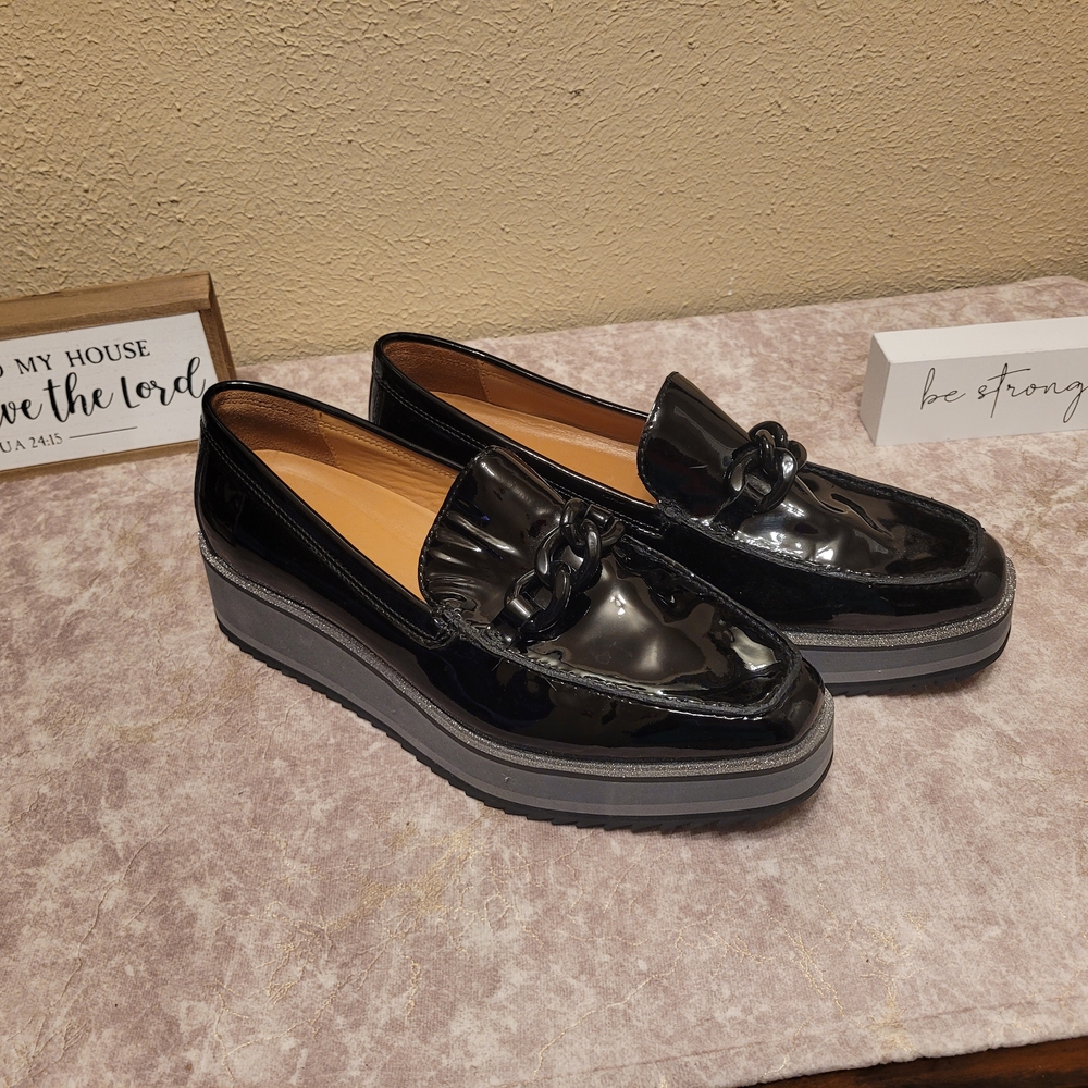 Johnston & Murphy Black Gracelyn Chain Loafers, Size 9